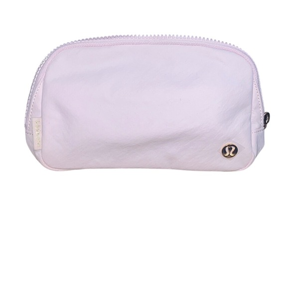 Lululemon Everywhere Belt Bag 1L Blissful Pink - Picture 5 of 8